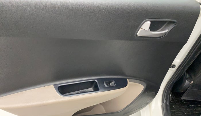 2015 Hyundai Grand i10 SPORTZ 1.2 KAPPA VTVT, Petrol, Manual, 41,426 km, Left rear window switch / handle - Switch/handle not functional