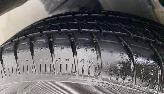 2014 Hyundai Grand i10 SPORTS 1.2 VTVT, Petrol, Manual, 22,103 km, Left Front Tyre Tread