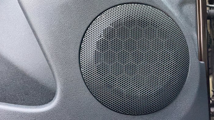 Renault Duster-Speakers