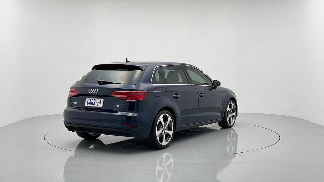 Right Back Diagonal (45- Degree) View