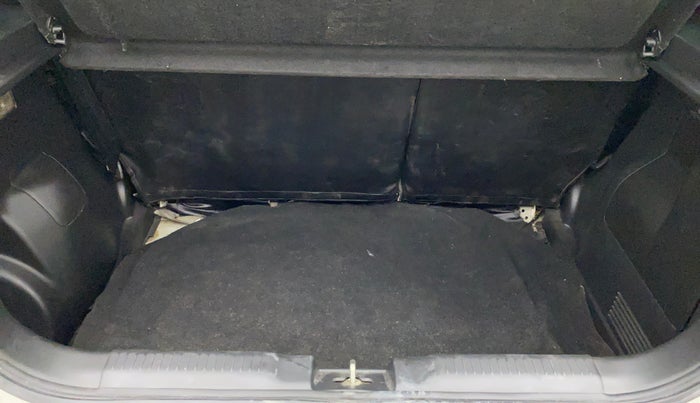 2018 Maruti Swift ZXI, Petrol, Manual, 30,472 km, Boot Inside