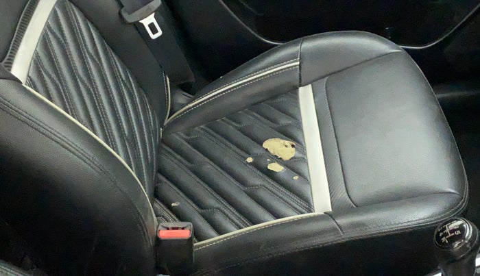 2018 Maruti Swift ZXI, Petrol, Manual, 30,472 km, Front left seat (passenger seat) - Cover slightly torn