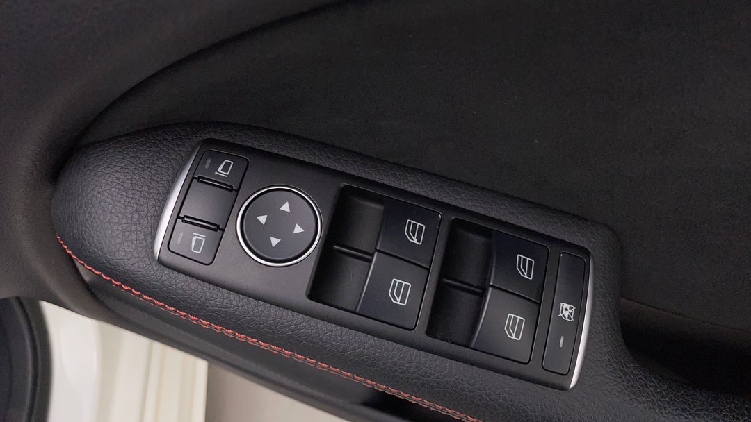 2016 Mercedes-benz B180 B180, Automatic, 138767 km, Drivers Side Door Panel Controls