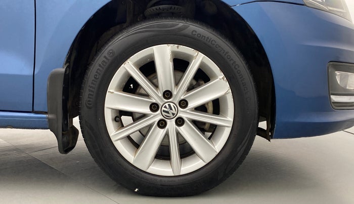 2017 Volkswagen Vento HIGHLINE PLUS TDI MT, Diesel, Manual, 85,284 km, Right Front Wheel