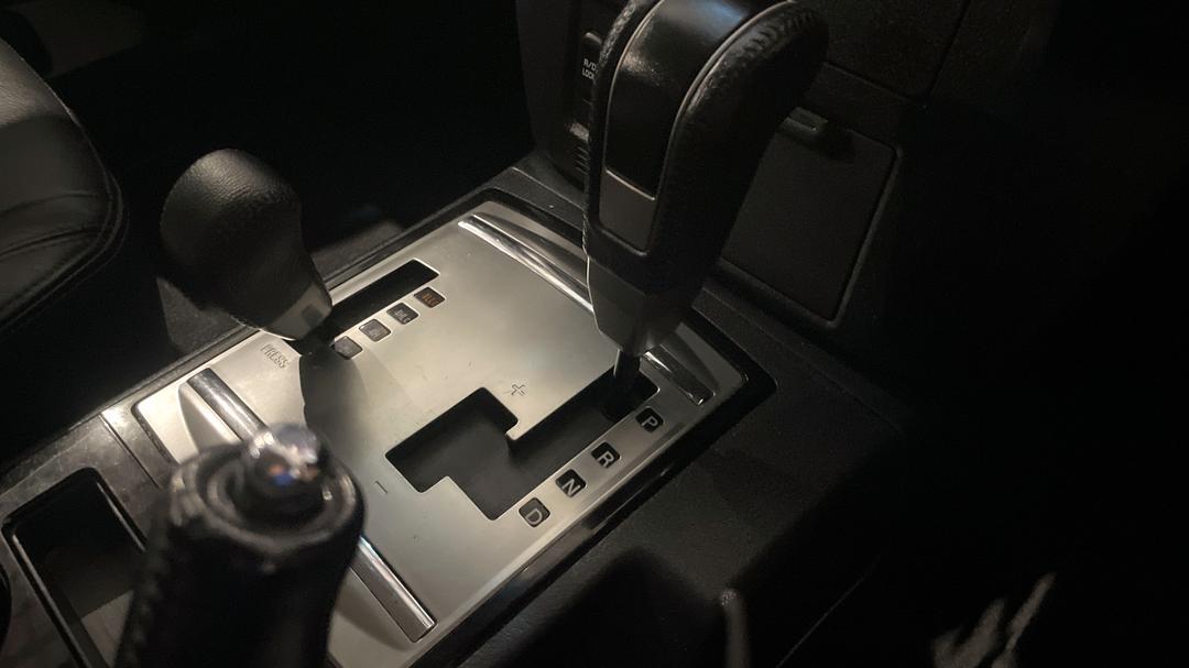 2020 Mitsubishi Pajero Gls (4x4) 7 Seat (leather), Automatic, 116454 km, Gear Lever 