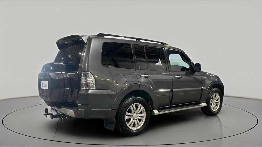 2020 Mitsubishi Pajero Gls (4x4) 7 Seat (leather), Automatic, 116454 km, Right Back Diagonal (45- Degree) View