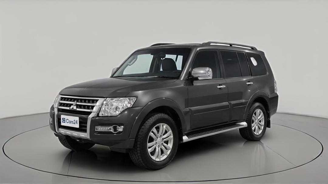 2020 Mitsubishi Pajero Gls (4x4) 7 Seat (leather), Automatic, 116454 km, Left Front Diagonal (45- Degree) View
