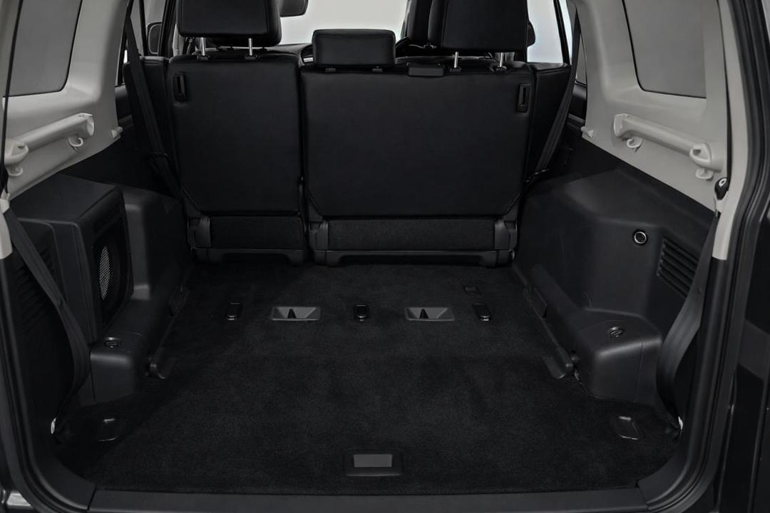 2020 Mitsubishi Pajero Gls (4x4) 7 Seat (leather), Automatic, 116454 km, Boot Inside View