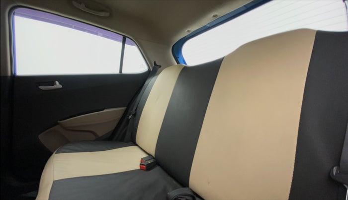 2018 Hyundai Grand i10 SPORTZ 1.2 KAPPA VTVT, Petrol, Manual, 2,548 km, Right Side Rear Door Cabin