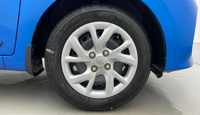 2018 Hyundai Grand i10 SPORTZ 1.2 KAPPA VTVT, Petrol, Manual, 2,548 km, Right Front Wheel
