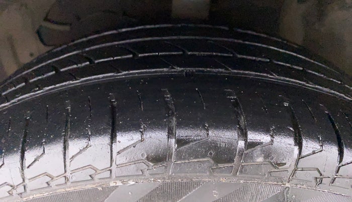 2019 Maruti S Cross DELTA SHVS, Diesel, Manual, 64,758 km, Left Front Tyre Tread