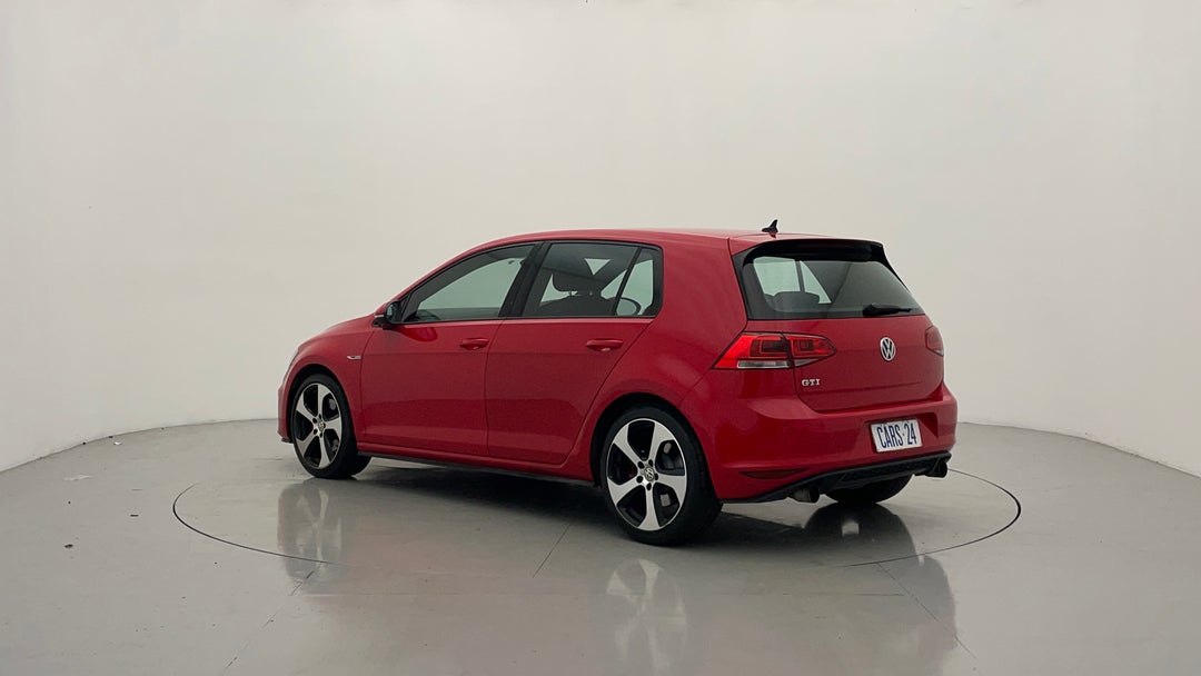 Left Back Diagonal (45- Degree) View