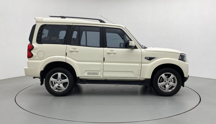 2021 Mahindra Scorpio S7, Diesel, Manual, 27,153 km, Right Side View