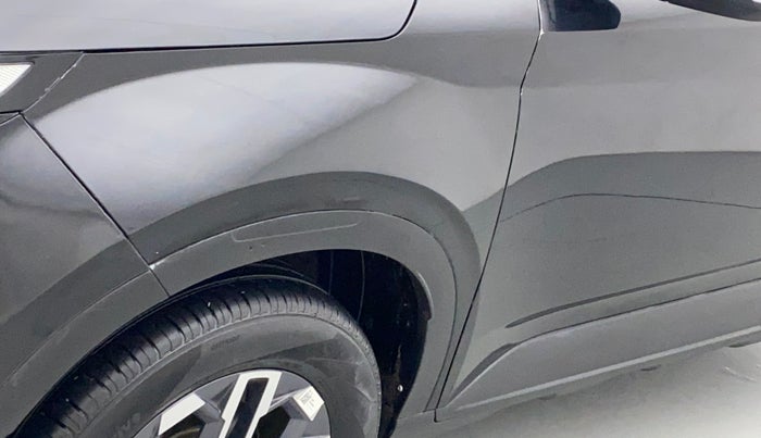 2022 Hyundai VENUE SX 1.5 CRDI, Diesel, Manual, 4,828 km, Left fender - Paint has minor damage
