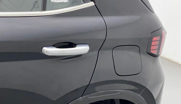 2022 Hyundai VENUE SX 1.5 CRDI, Diesel, Manual, 4,828 km, Left quarter panel - Minor scratches