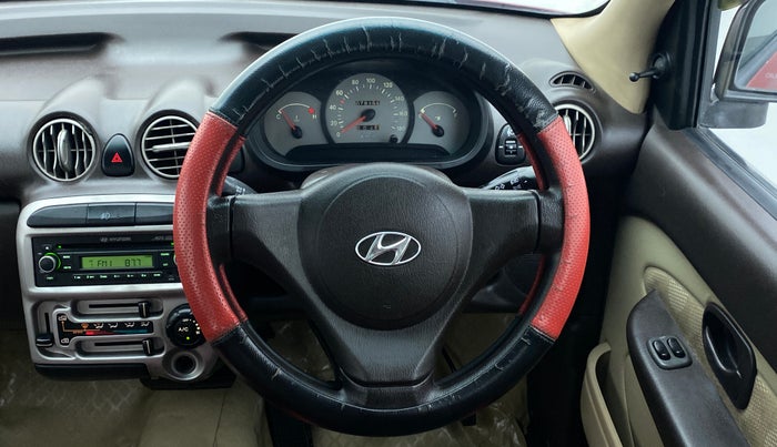 2012 Hyundai Santro Xing GLS, Petrol, Manual, 79,243 km, Steering Wheel Close Up