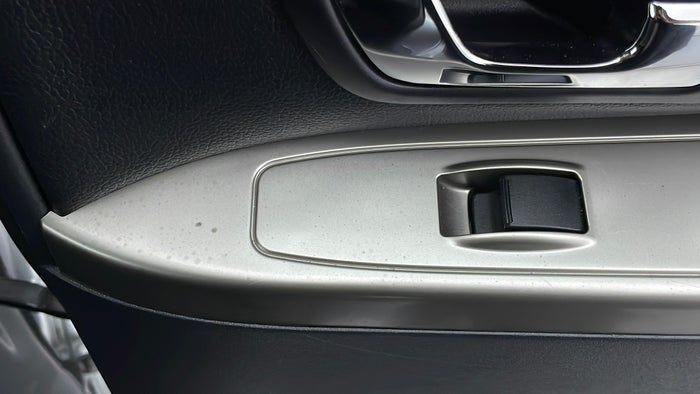 MITSUBISHI PAJERO-Door Interior RHS rear Stain
