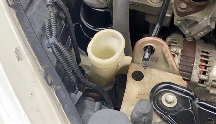 2014 Honda City 1.5L I-VTEC SV, Petrol, Manual, 69,817 km, Front windshield - Wiper bottle cap missing