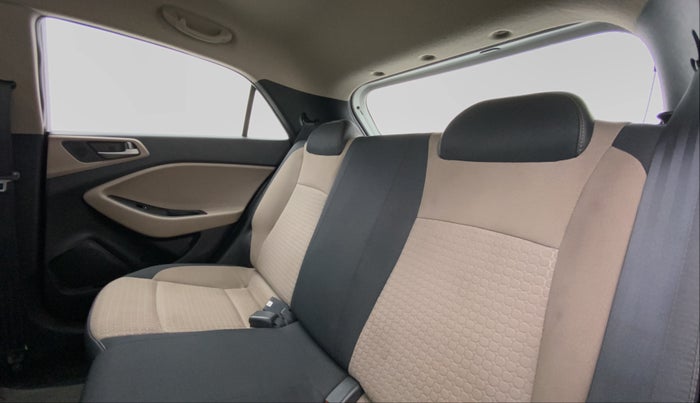 2017 Hyundai Elite i20 ASTA 1.2, Petrol, Manual, 23,433 km, Right Side Door Cabin View
