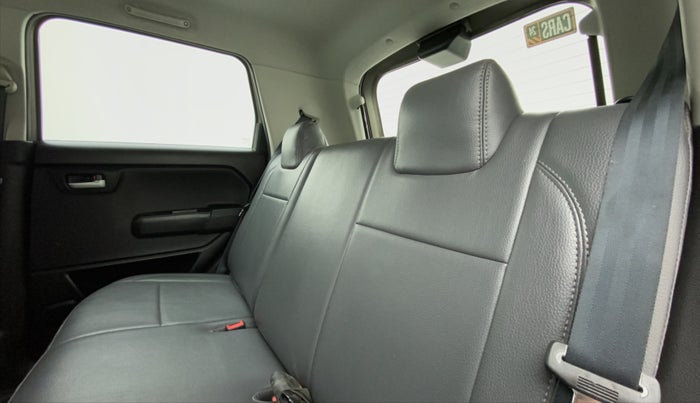 2019 Maruti New Wagon-R ZXI 1.2 AMT, Petrol, Automatic, 61,569 km, Right Side Rear Door Cabin