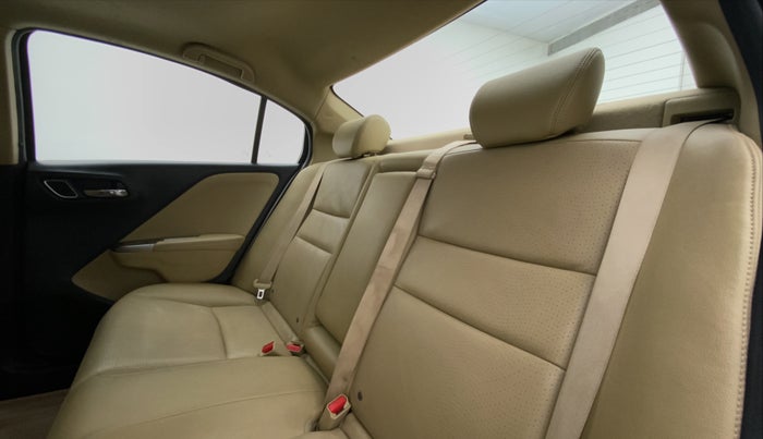 2017 Honda City ZX CVT, Petrol, Automatic, 88,540 km, Right Side Rear Door Cabin