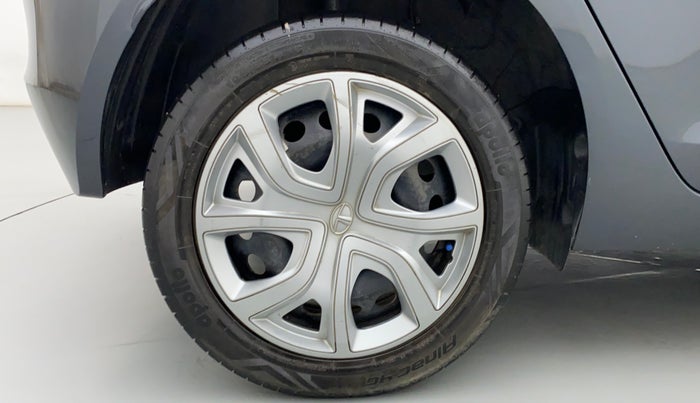 2020 Tata ALTROZ XT 1.2, Petrol, Manual, 27,240 km, Right Rear Wheel