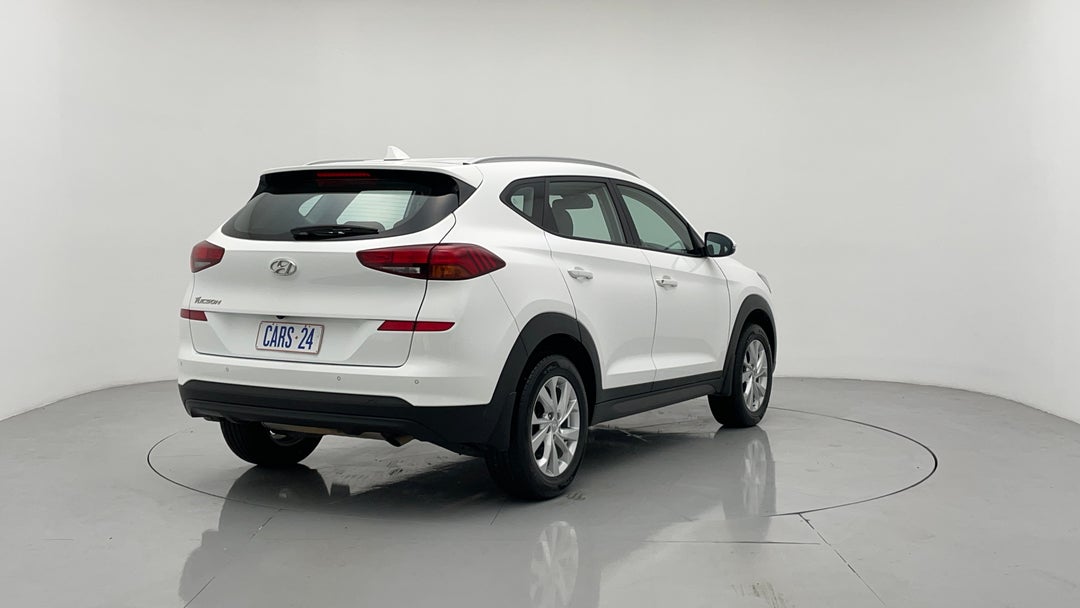 Right Back Diagonal (45- Degree) View