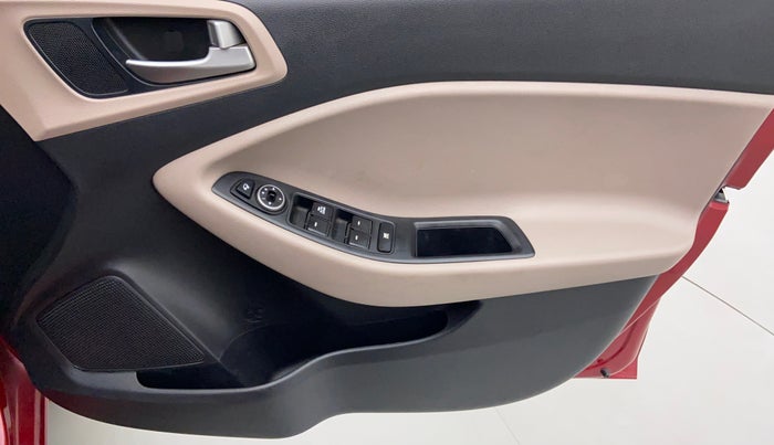 2018 Hyundai Elite i20 SPORTZ 1.2, Petrol, Manual, 39,573 km, Driver Side Door Panels Control