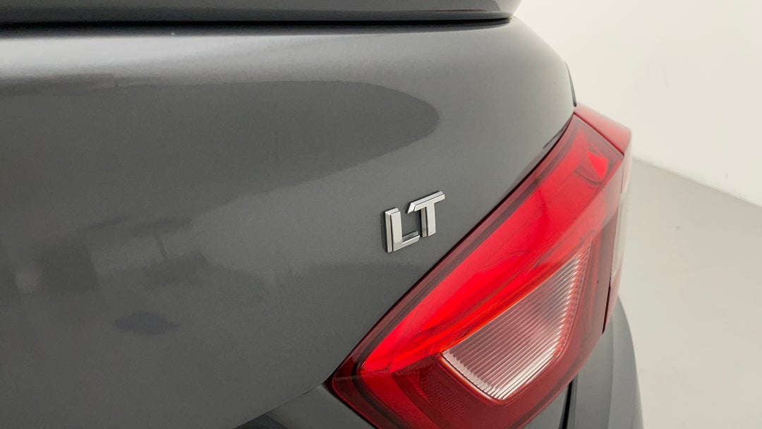 Badge (Boot Right Side)