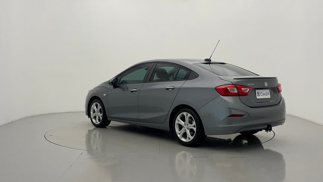 Left Back Diagonal (45- Degree) View