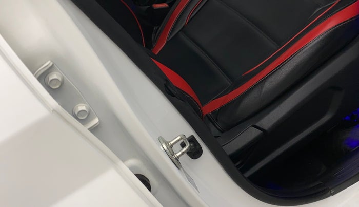 2022 Hyundai VENUE S 1.2, Petrol, Manual, 39,761 km, Driver-side door - Beading has minor damage