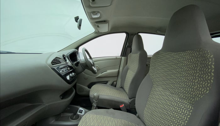 2017 Datsun Redi Go T (O), Petrol, Manual, 77,422 km, Right Side Front Door Cabin