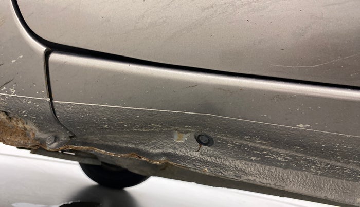 2017 Datsun Redi Go T (O), Petrol, Manual, 76,982 km, Left running board - Slightly dented