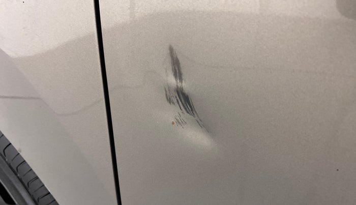 2017 Datsun Redi Go T (O), Petrol, Manual, 77,422 km, Front passenger door - Slightly dented
