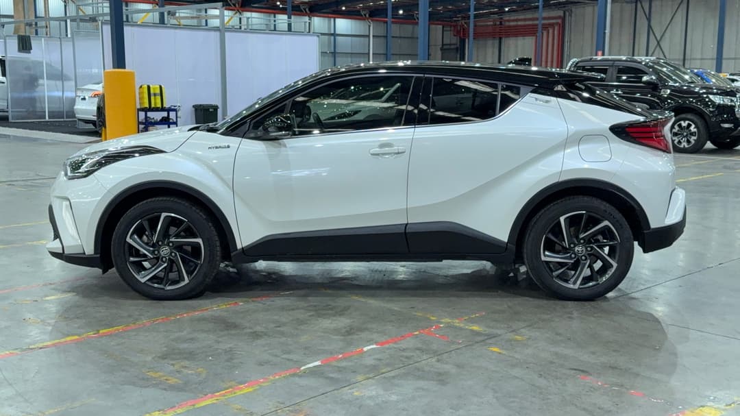 2021 Toyota C-HR Koba (2WD) Hybrid, Automatic, 63767 km, Left Side View
