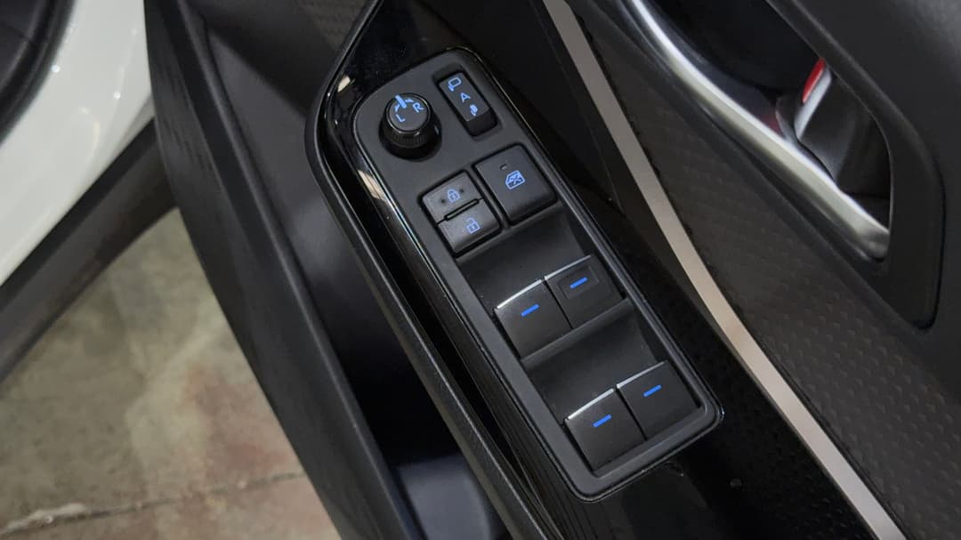 2021 Toyota C-HR Koba (2WD) Hybrid, Automatic, 63767 km, Drivers Side Door Panel Controls