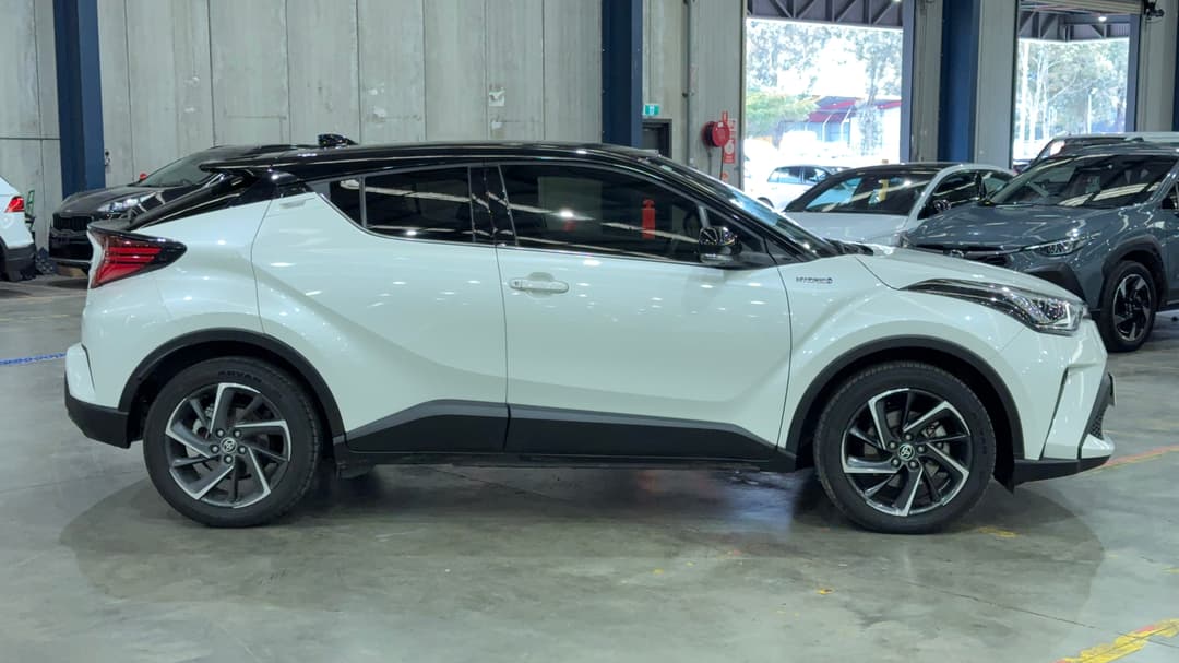 2021 Toyota C-HR Koba (2WD) Hybrid, Automatic, 63767 km, Right Side View