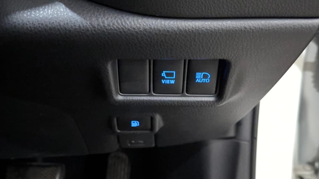 2021 Toyota C-HR Koba (2WD) Hybrid, Automatic, 63767 km, Utility Switches/Buttons