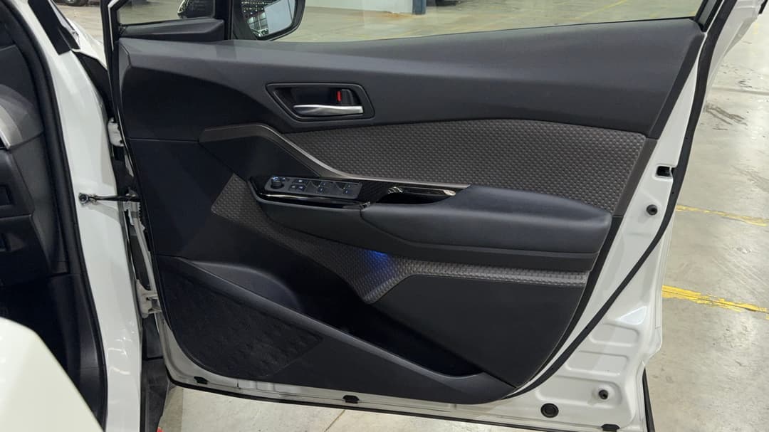 2021 Toyota C-HR Koba (2WD) Hybrid, Automatic, 63767 km, Speaker View