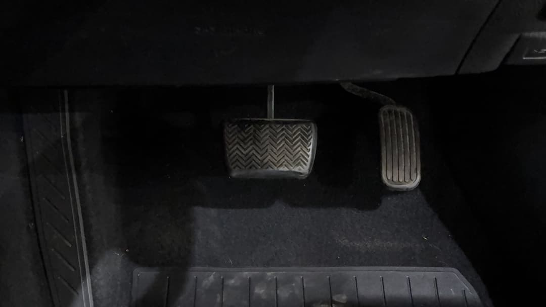 2021 Toyota C-HR Koba (2WD) Hybrid, Automatic, 63767 km, Pedals and Footmat