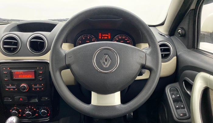 2014 Renault Duster 85 PS RXL, Diesel, Manual, 42,983 km, Steering Wheel Close Up