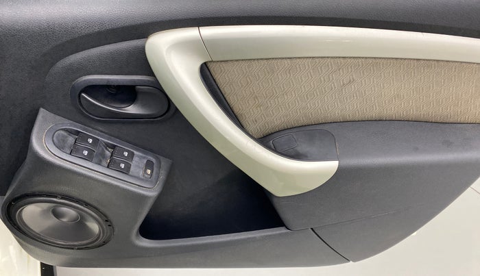 2014 Renault Duster 85 PS RXL, Diesel, Manual, 42,983 km, Driver Side Door Panels Control
