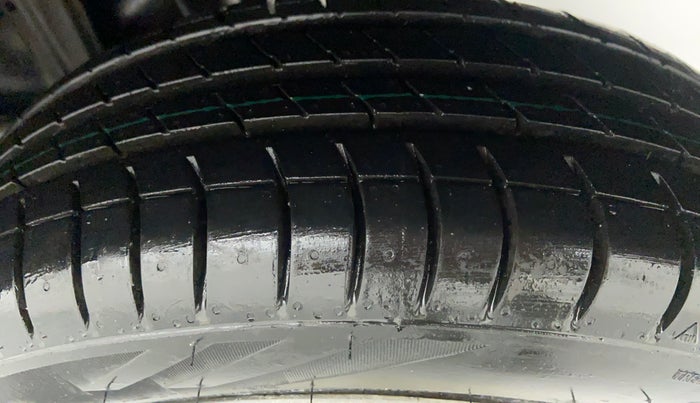 2018 Maruti Alto K10 VXI P, Petrol, Manual, 27,625 km, Left Rear Tyre Tread