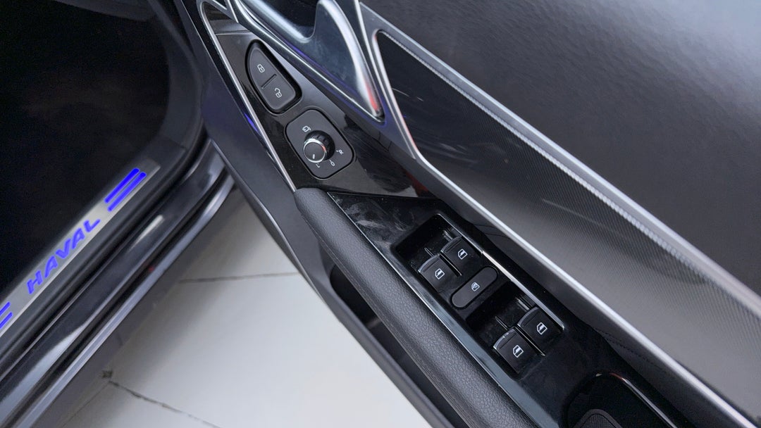 2018 Haval H6 Lux, Automatic, 122748 km, Drivers Side Door Panel Controls