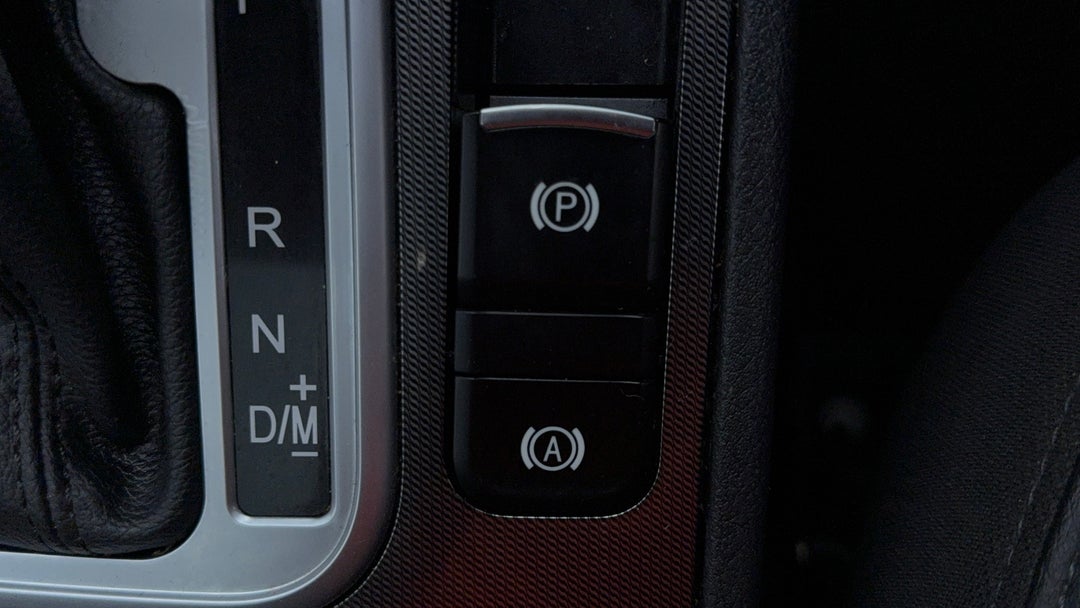 2018 Haval H6 Lux, Automatic, 122748 km, Handbrake