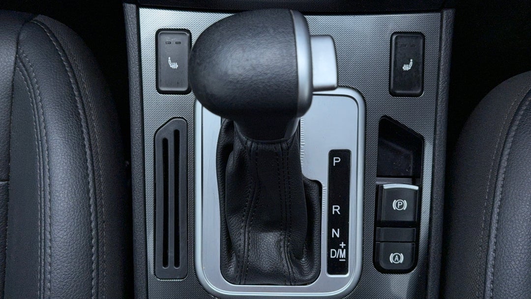 2018 Haval H6 Lux, Automatic, 122748 km, Gear Lever 