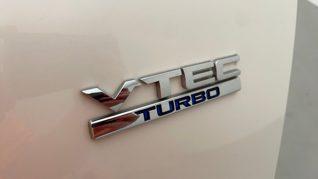 Badge (Boot Right Side)