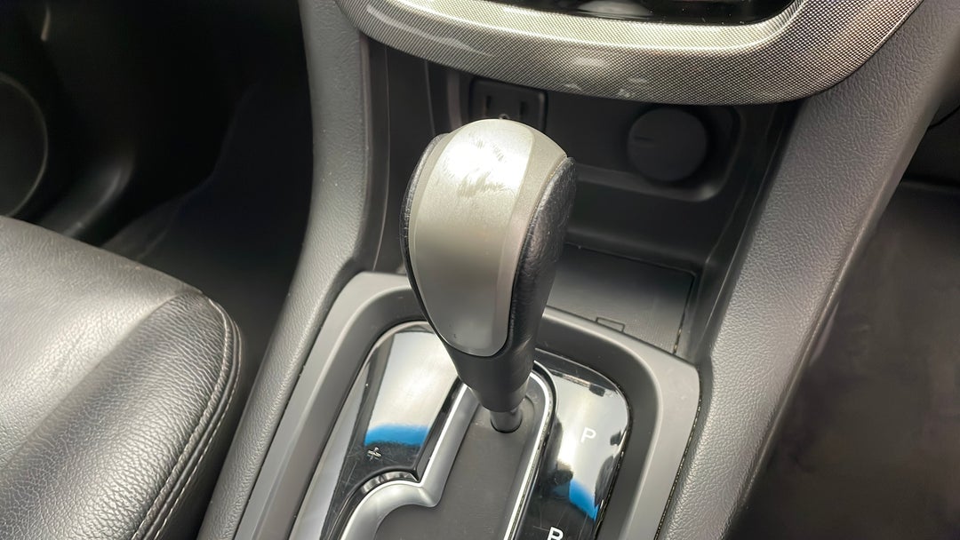 Gear Lever Knob Scuff