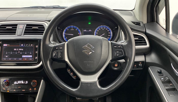 2016 Maruti S Cross ZETA 1.3, Diesel, Manual, 94,756 km, Steering Wheel Close Up