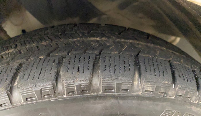 2018 Datsun Redi Go T (O), Petrol, Manual, 1,07,013 km, Left Front Tyre Tread